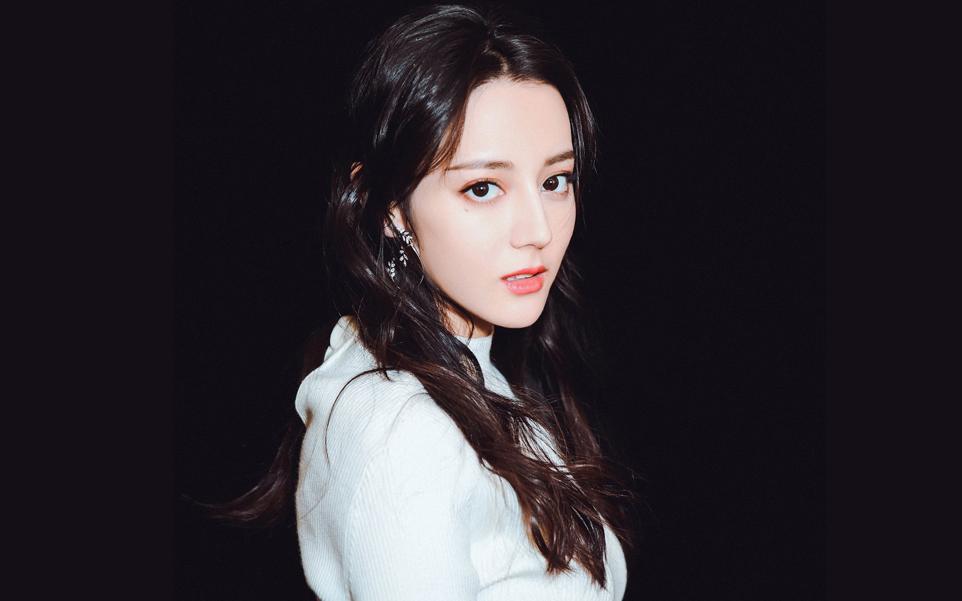 《卫报》:荷兰女足在预选赛中与西班牙队激战,荷兰女足吧