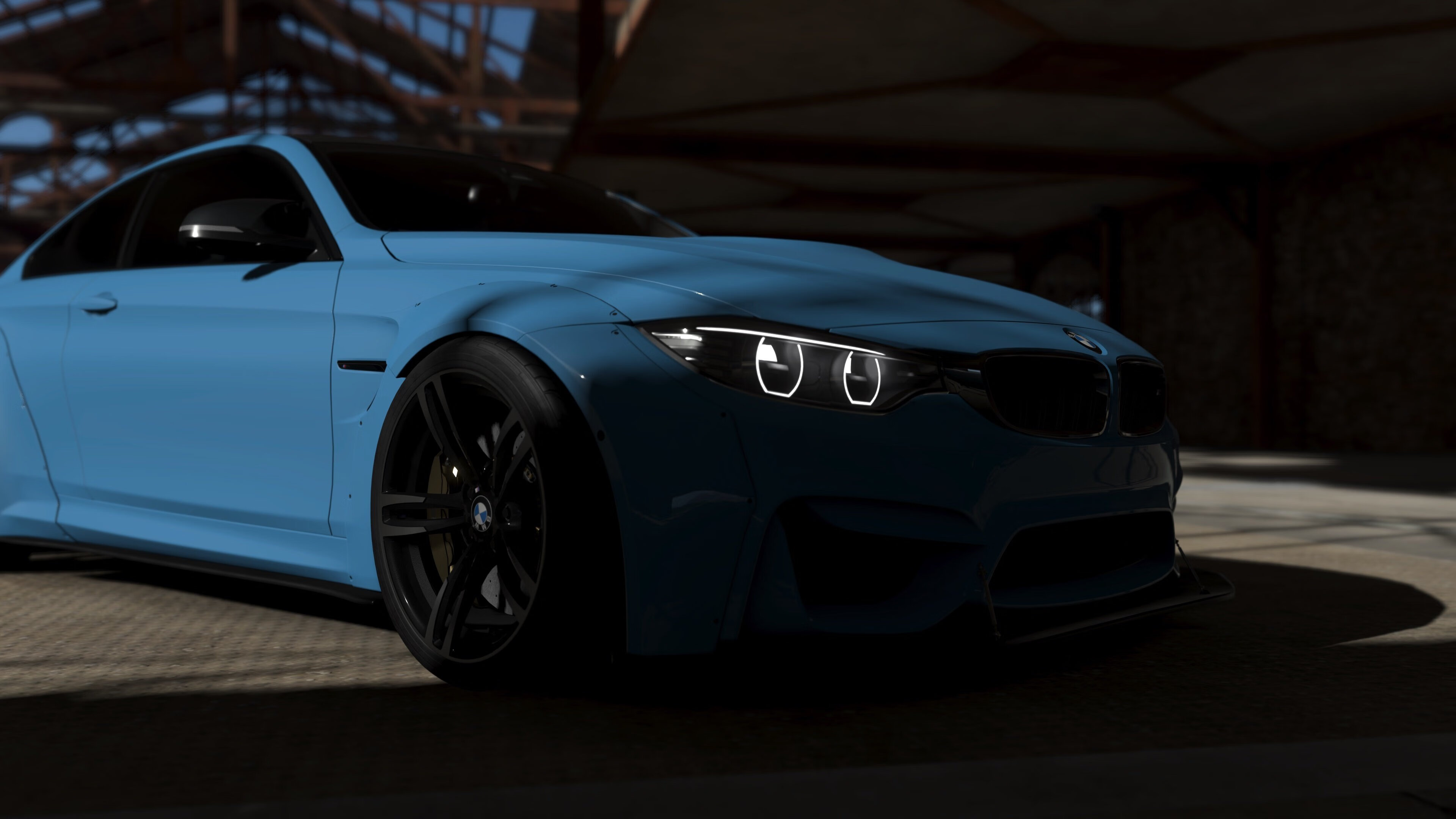 依托互联网平台，打造线上足球社区，线下足球