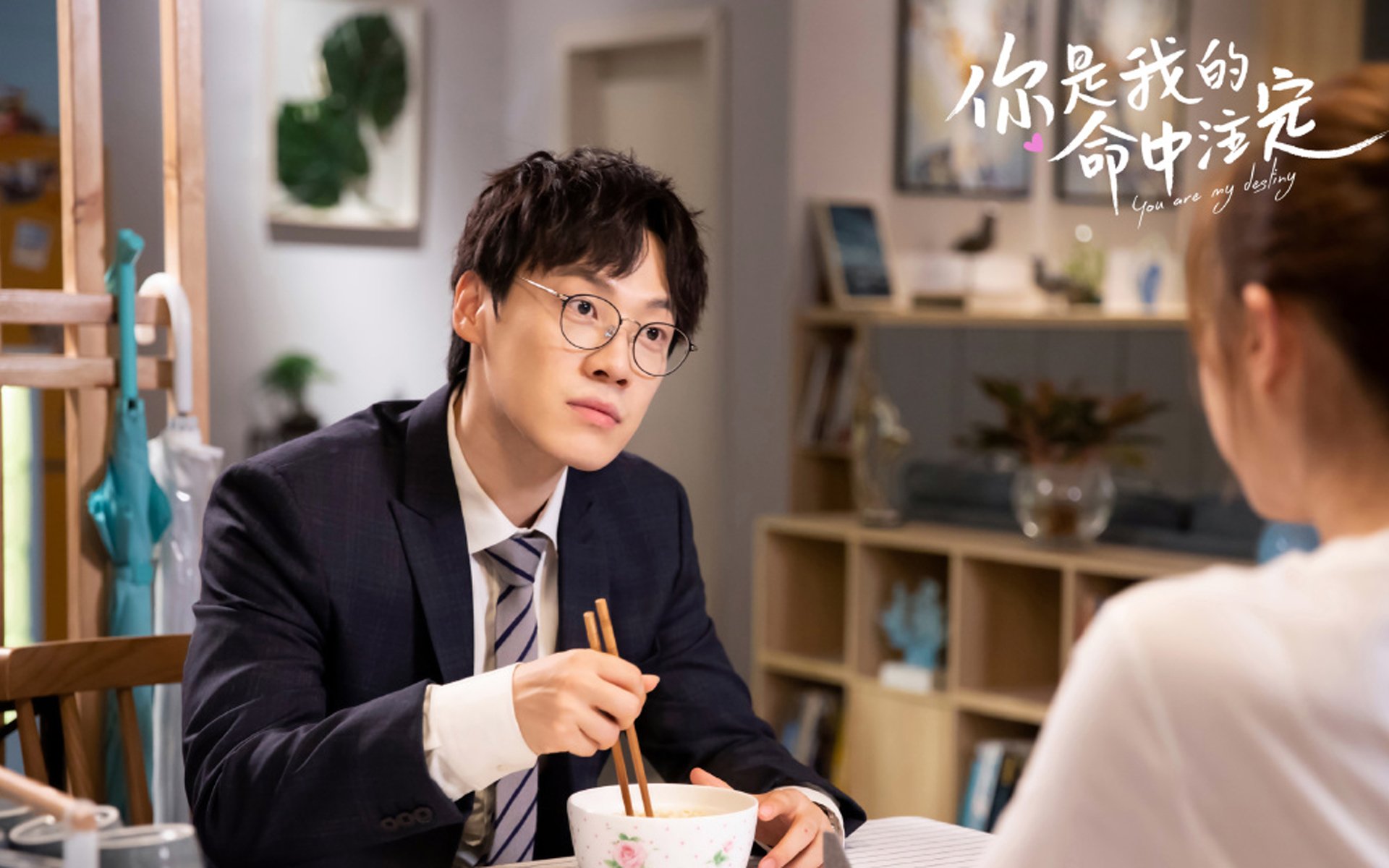 Jiuyou-德国男子举重选手在67公斤级比赛中获得银牌，德国女子举重运动员