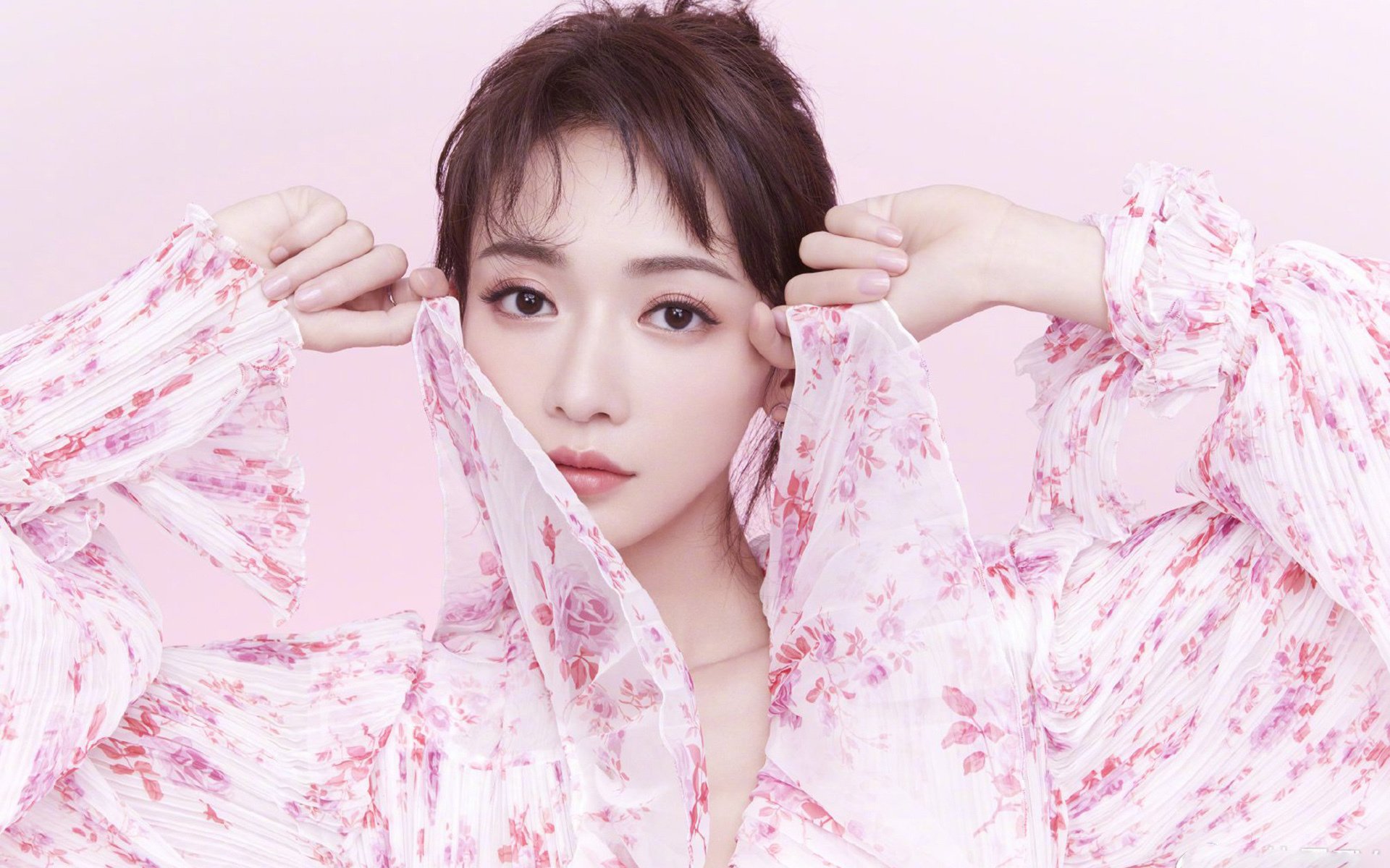 库兹马诺维奇在巴黎奥运会手球比赛中屡次扑救对方单刀球，库兹马出任首发