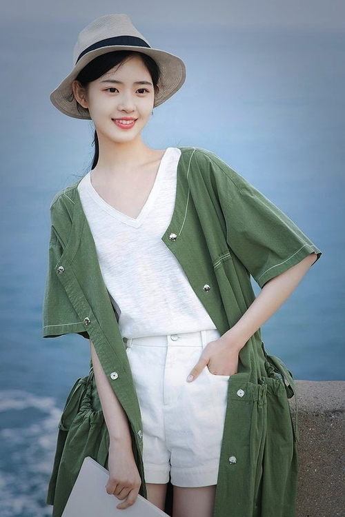 强强对话，两支球队在激烈争夺胜利，两支相同风格的球队交锋,会更加精彩