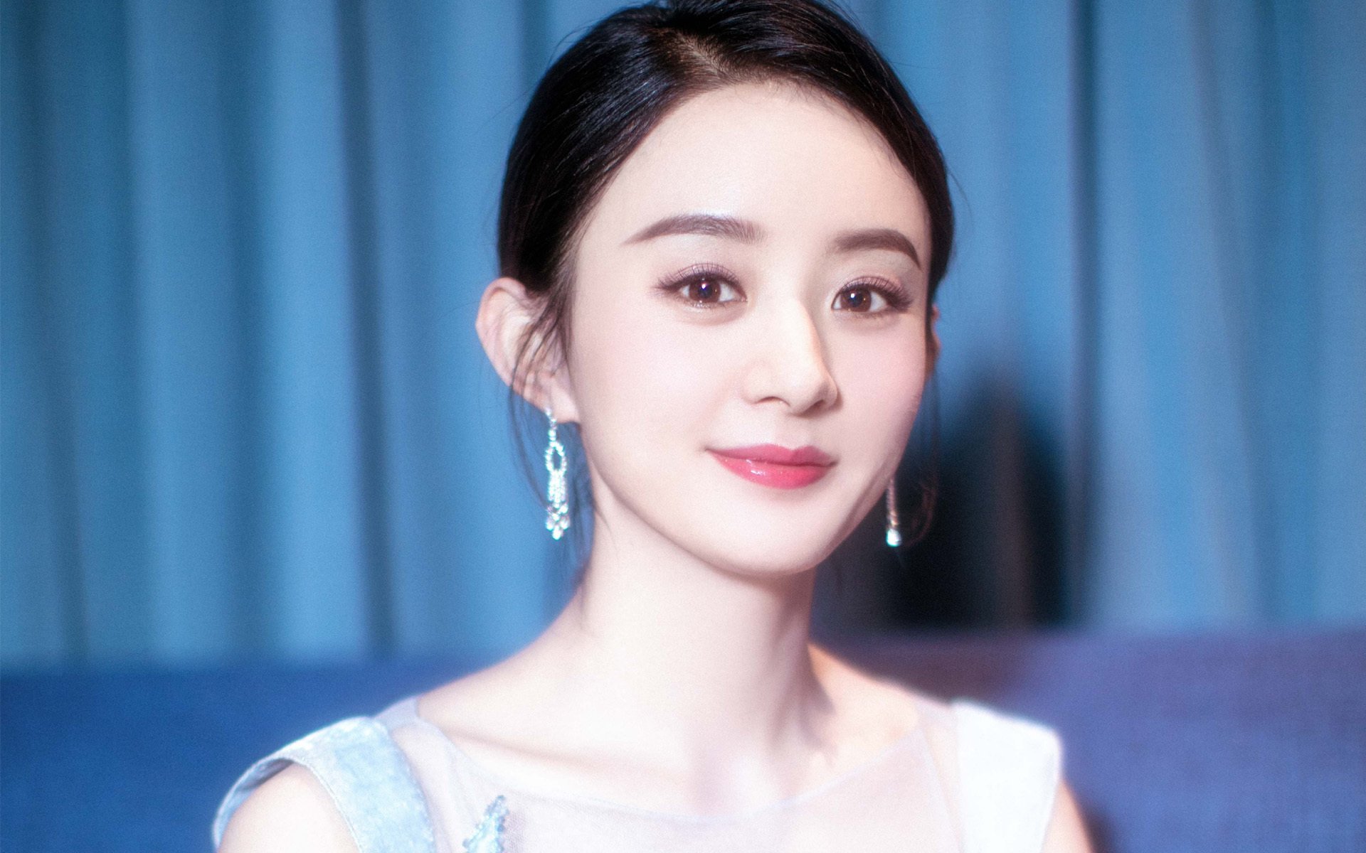 拜仁慕尼黑球员在比赛中展现出色的进攻能力，夺得胜利，拜仁慕尼黑球队