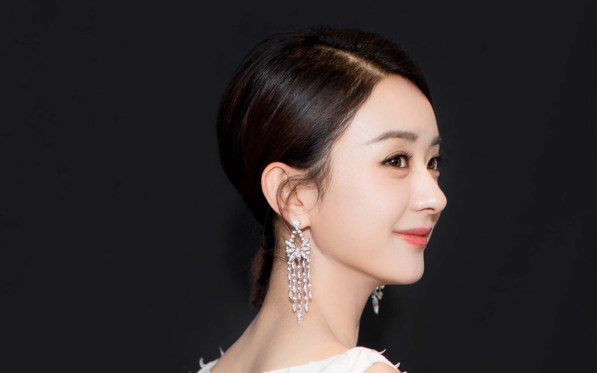 普劳德再次刷新个人蝶泳纪录,普劳德游泳